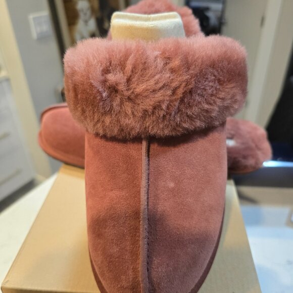 New Women's 100% UGG Brand Brown Scuffette II Slippers Shoes 1106872-RDJ Size 7 - Picture 2 of 9
